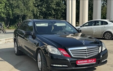 Mercedes-Benz E-Класс, 2010 год, 1 550 000 рублей, 1 фотография