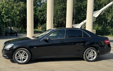 Mercedes-Benz E-Класс, 2010 год, 1 550 000 рублей, 3 фотография