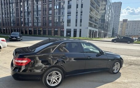 Mercedes-Benz E-Класс, 2010 год, 1 550 000 рублей, 4 фотография