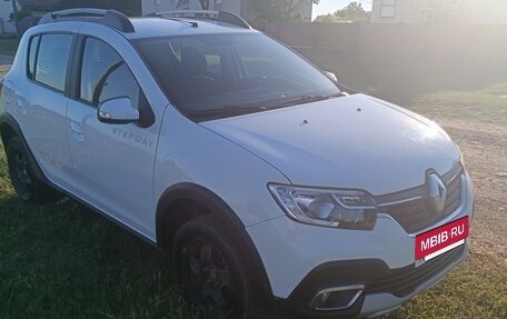Renault Sandero II рестайлинг, 2020 год, 800 000 рублей, 5 фотография