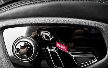 Genesis G90 I рестайлинг, 2017 год, 2 405 000 рублей, 26 фотография