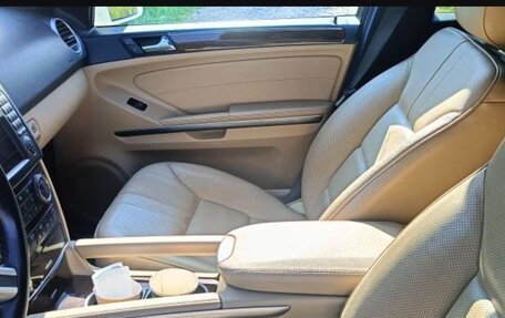 Mercedes-Benz M-Класс, 2010 год, 1 650 000 рублей, 34 фотография