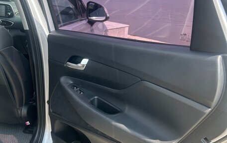 Hyundai Santa Fe IV, 2019 год, 2 790 000 рублей, 13 фотография