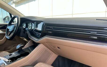 Volkswagen Touareg III, 2021 год, 5 490 000 рублей, 10 фотография