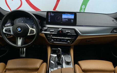 BMW 5 серия, 2021 год, 4 450 000 рублей, 13 фотография