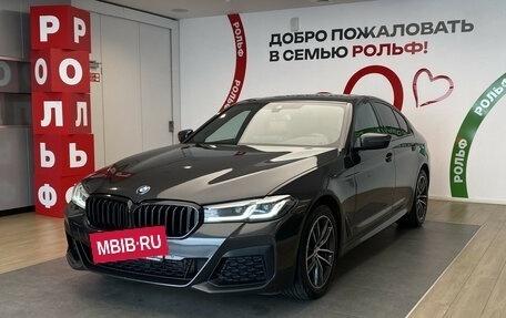 BMW 5 серия, 2021 год, 4 450 000 рублей, 2 фотография