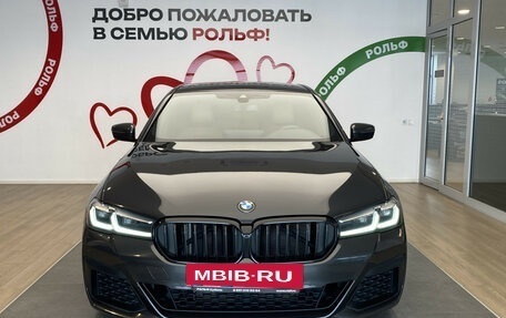 BMW 5 серия, 2021 год, 4 450 000 рублей, 3 фотография