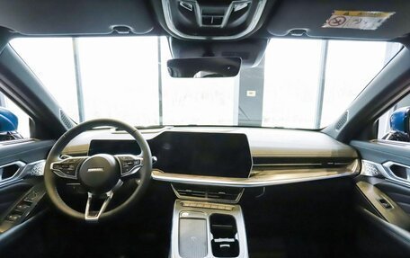 Haval F7, 2025 год, 18 фотография