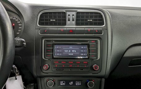 Volkswagen Polo VI (EU Market), 2014 год, 950 000 рублей, 23 фотография