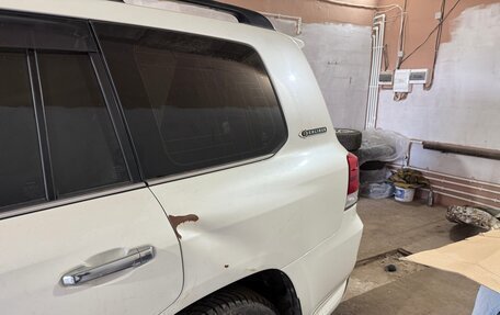 Toyota Land Cruiser 200, 2018 год, 2 650 000 рублей, 6 фотография