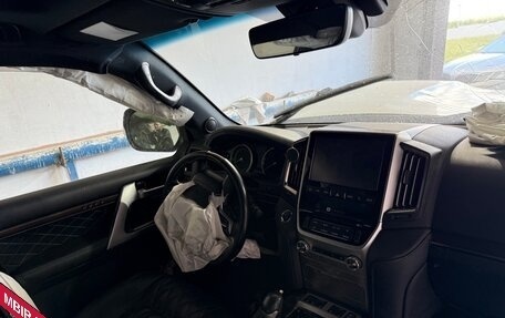 Toyota Land Cruiser 200, 2018 год, 2 650 000 рублей, 12 фотография
