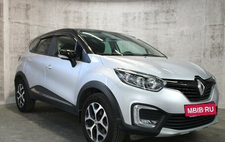 Renault Kaptur I рестайлинг, 2019 год, 1 788 000 рублей, 3 фотография