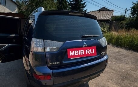 Mitsubishi Outlander III рестайлинг 3, 2008 год, 1 100 000 рублей, 19 фотография