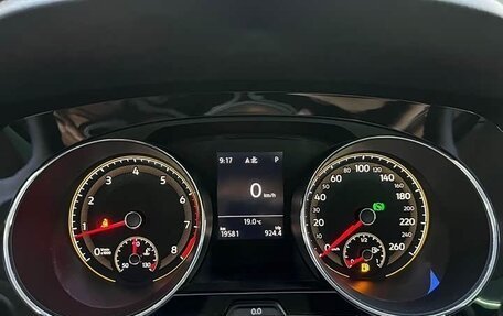 Volkswagen Touran III, 2022 год, 3 040 000 рублей, 13 фотография