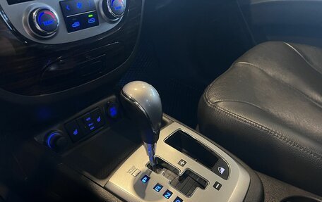 Hyundai Santa Fe III рестайлинг, 2012 год, 1 325 000 рублей, 30 фотография