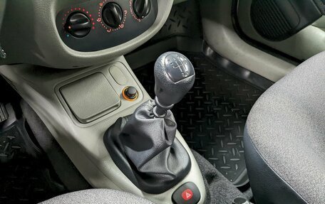 Renault Symbol I, 2005 год, 550 000 рублей, 25 фотография