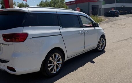 KIA Carnival III, 2020 год, 3 800 000 рублей, 5 фотография