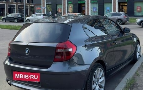 BMW 1 серия, 2008 год, 692 000 рублей, 13 фотография