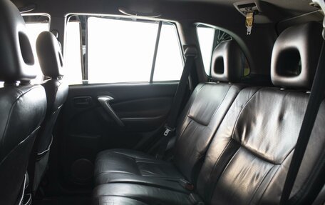 Toyota RAV4, 2004 год, 910 000 рублей, 8 фотография