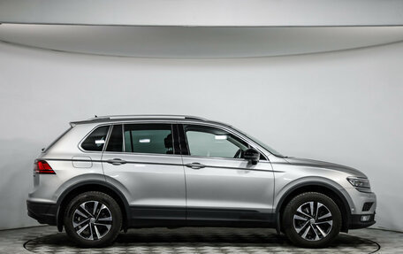 Volkswagen Tiguan II, 2019 год, 2 749 000 рублей, 5 фотография