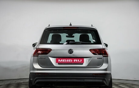 Volkswagen Tiguan II, 2019 год, 2 749 000 рублей, 7 фотография