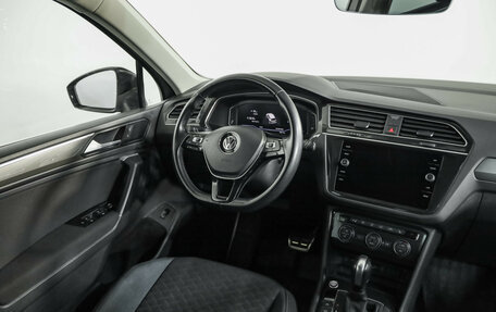 Volkswagen Tiguan II, 2019 год, 2 749 000 рублей, 10 фотография