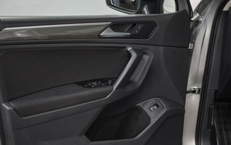 Volkswagen Tiguan II, 2019 год, 2 749 000 рублей, 20 фотография