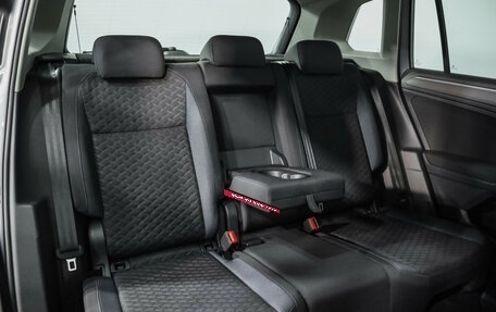 Volkswagen Tiguan II, 2019 год, 2 749 000 рублей, 23 фотография
