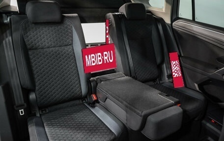 Volkswagen Tiguan II, 2019 год, 2 749 000 рублей, 24 фотография