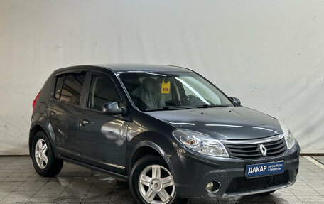 Renault Sandero I, 2010 год, 430 000 рублей, 2 фотография
