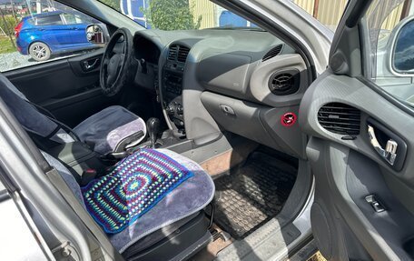 Hyundai Santa Fe III рестайлинг, 2004 год, 520 000 рублей, 17 фотография