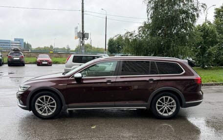 Volkswagen Passat B8 рестайлинг, 2018 год, 2 880 000 рублей, 2 фотография