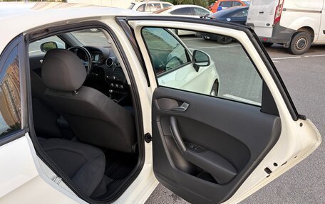 Audi A1, 2013 год, 950 000 рублей, 17 фотография