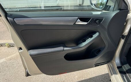 Volkswagen Jetta VI, 2012 год, 799 000 рублей, 14 фотография