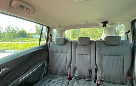 Opel Zafira C рестайлинг, 2013 год, 1 150 000 рублей, 10 фотография