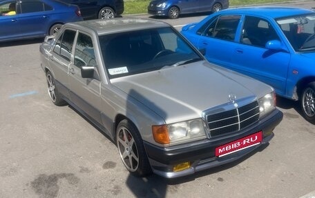 Mercedes-Benz 190 (W201), 1985 год, 1 000 000 рублей, 4 фотография