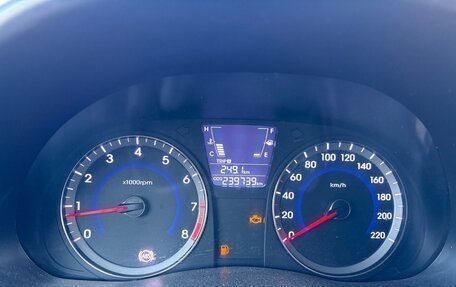 Hyundai Solaris II рестайлинг, 2014 год, 650 000 рублей, 10 фотография