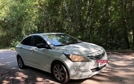 Hyundai Solaris II рестайлинг, 2014 год, 650 000 рублей, 3 фотография