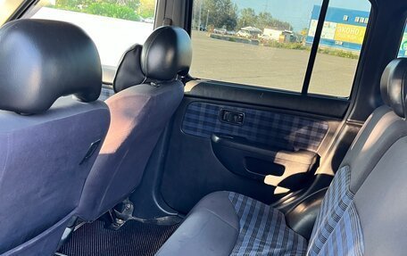 Nissan Cube II, 2000 год, 280 000 рублей, 6 фотография