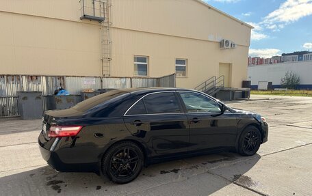 Toyota Camry, 2011 год, 1 350 000 рублей, 2 фотография