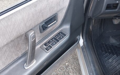 Mazda 626, 1988 год, 200 000 рублей, 11 фотография