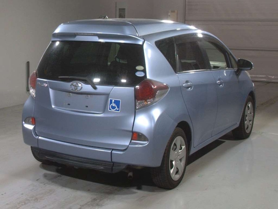 Toyota Ractis II, 2016 год, 873 000 рублей, 2 фотография