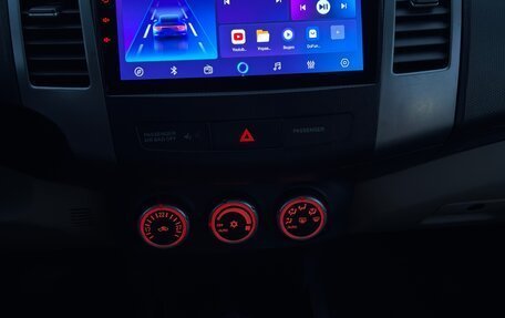 Mitsubishi Outlander III рестайлинг 3, 2008 год, 999 999 рублей, 17 фотография