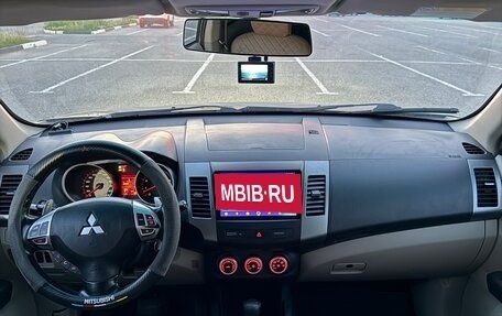 Mitsubishi Outlander III рестайлинг 3, 2008 год, 999 999 рублей, 15 фотография