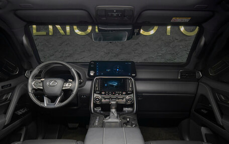 Lexus LX, 2025 год, 35 490 000 рублей, 11 фотография