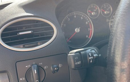 Ford Focus II рестайлинг, 2006 год, 585 000 рублей, 10 фотография