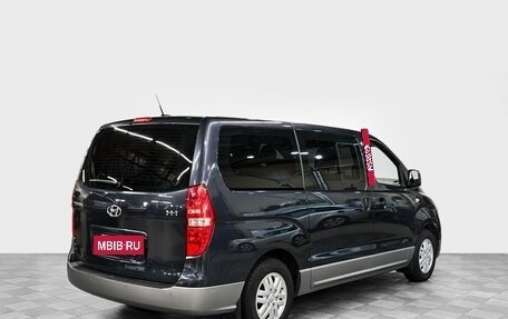 Hyundai H-1 II рестайлинг, 2015 год, 2 745 000 рублей, 3 фотография