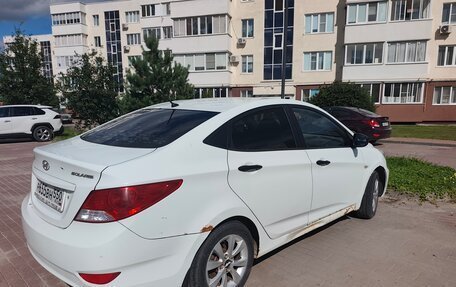 Hyundai Solaris II рестайлинг, 2012 год, 380 000 рублей, 2 фотография