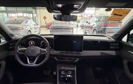 Volkswagen Tiguan, 2026 год, 4 490 000 рублей, 7 фотография