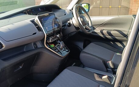 Nissan Serena IV, 2020 год, 2 500 000 рублей, 5 фотография